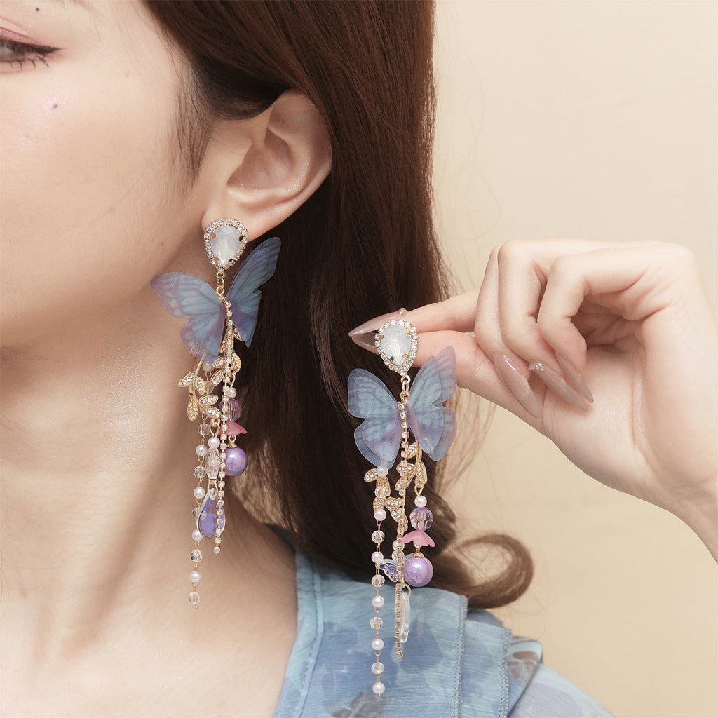Classic Pearl Earring with Timeless Appeal