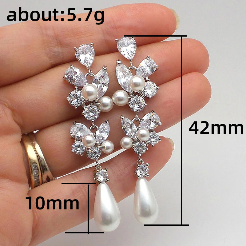 Classic Pearl Earring with Timeless Appeal