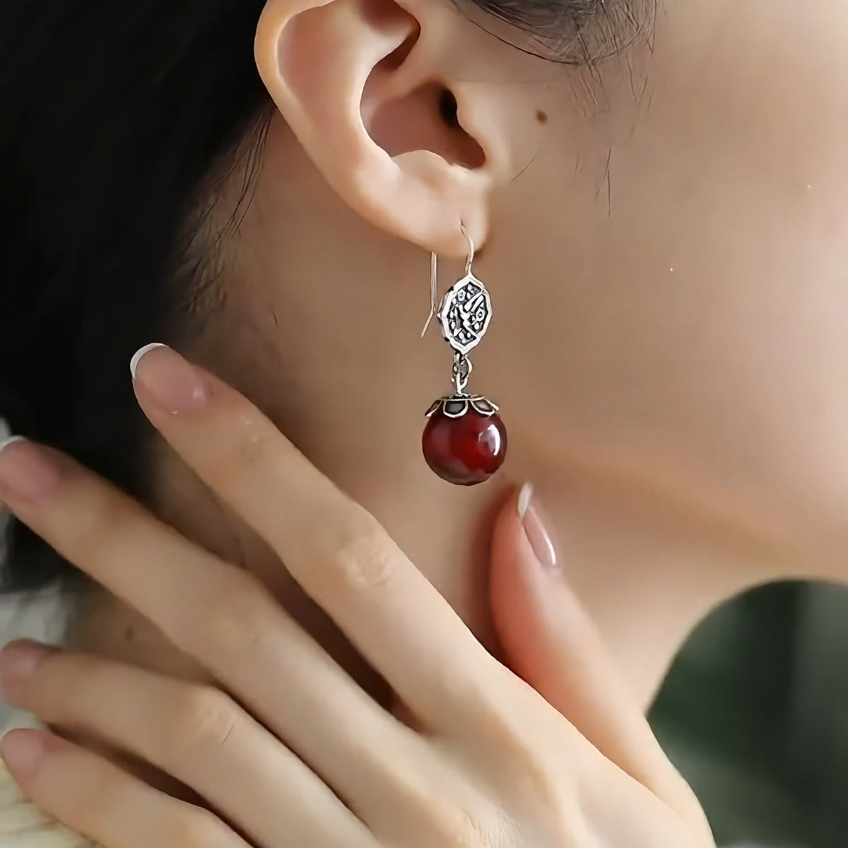 Charming Silver Earring for Any Occasion