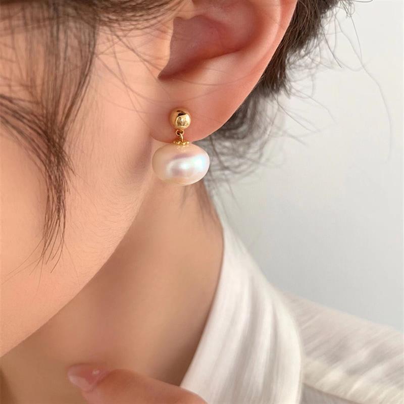 Vintage Handmade Pearl Earring