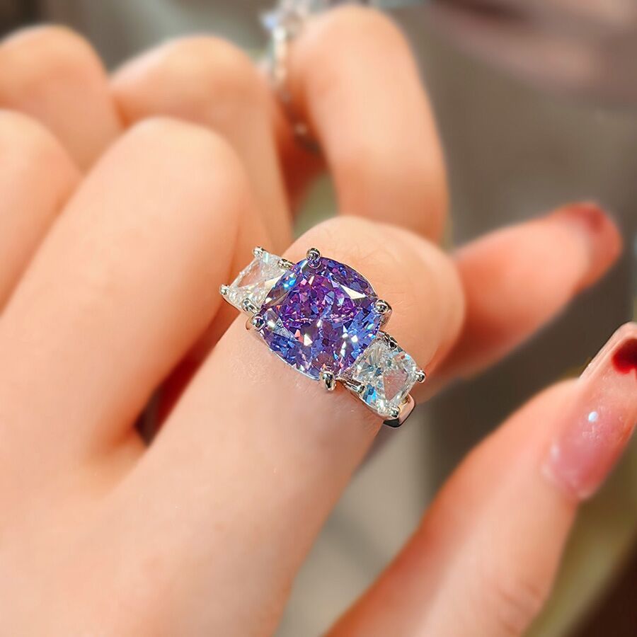 Stunning Necklace for Daily Wear