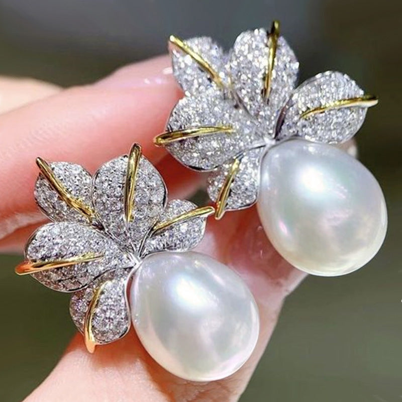 Beautiful Pearl Earring with Unique Style