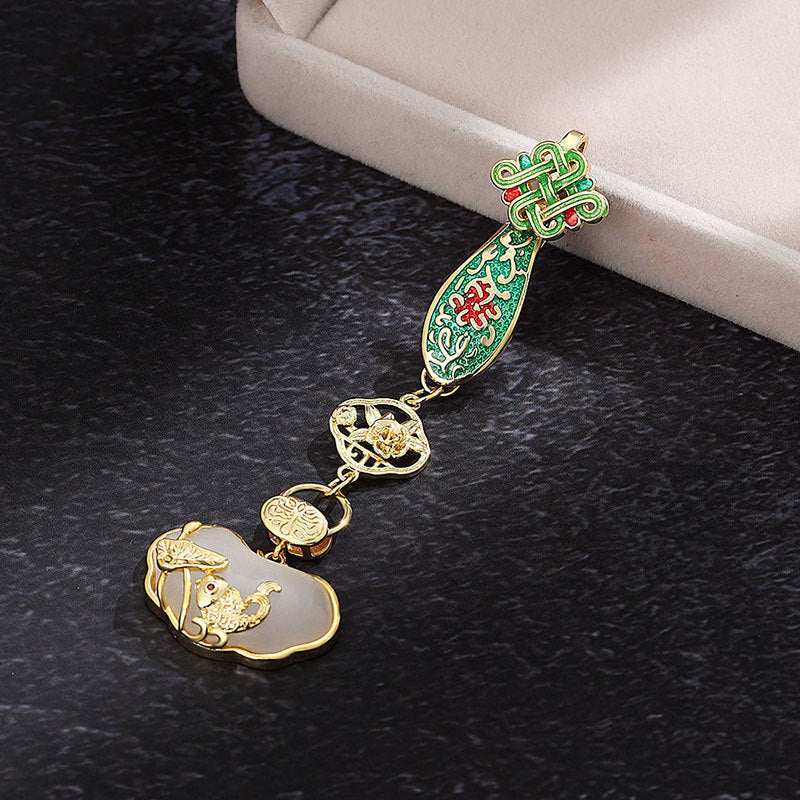 Charming Pendant for Any Occasion