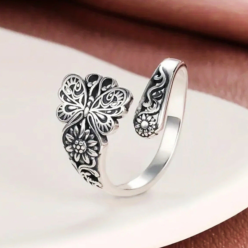 Classic Ring with Timeless Appeal