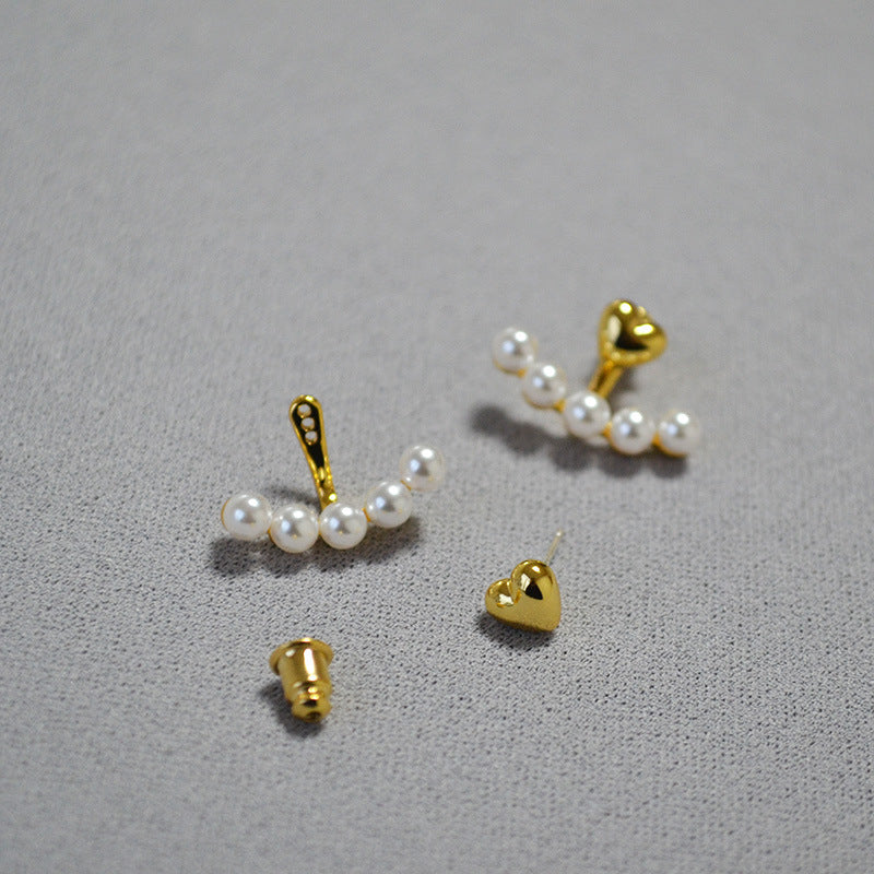 Charming Silver Earring for Any Occasion