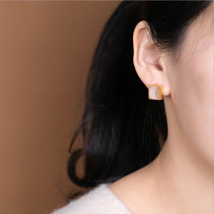 Beautiful Gold Earring with Unique Style