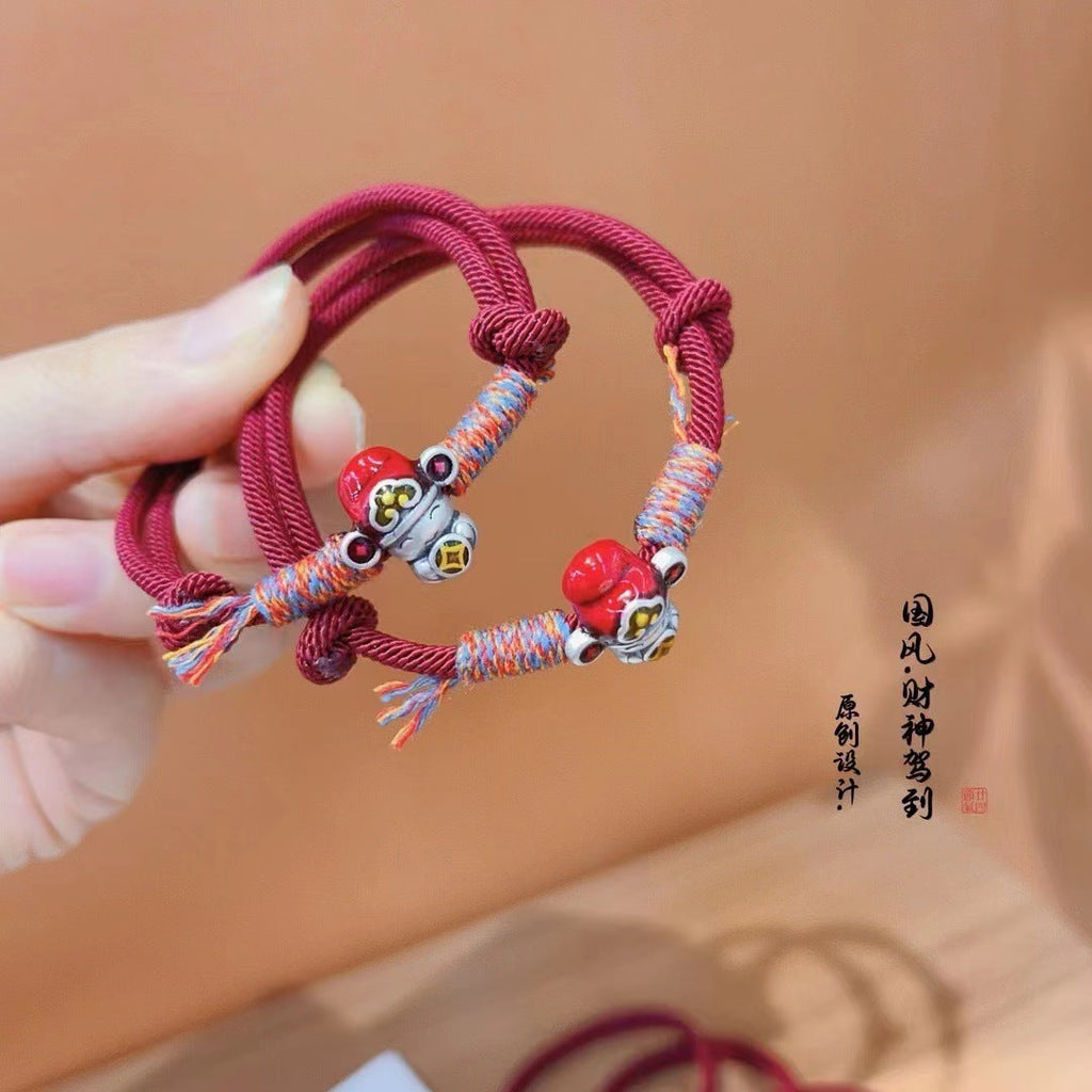 Romantic Silver Bracelet for Special Moments