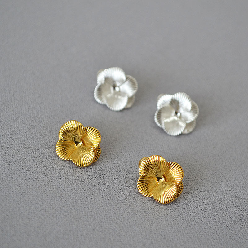Delicate Artisan Gold Earring