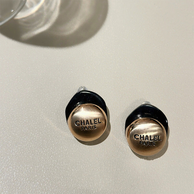Delicate Artisan Gold Earring