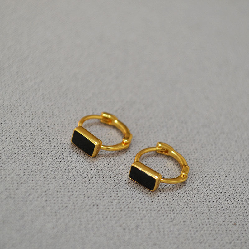 Elegant Gold Earring for Every Occasion