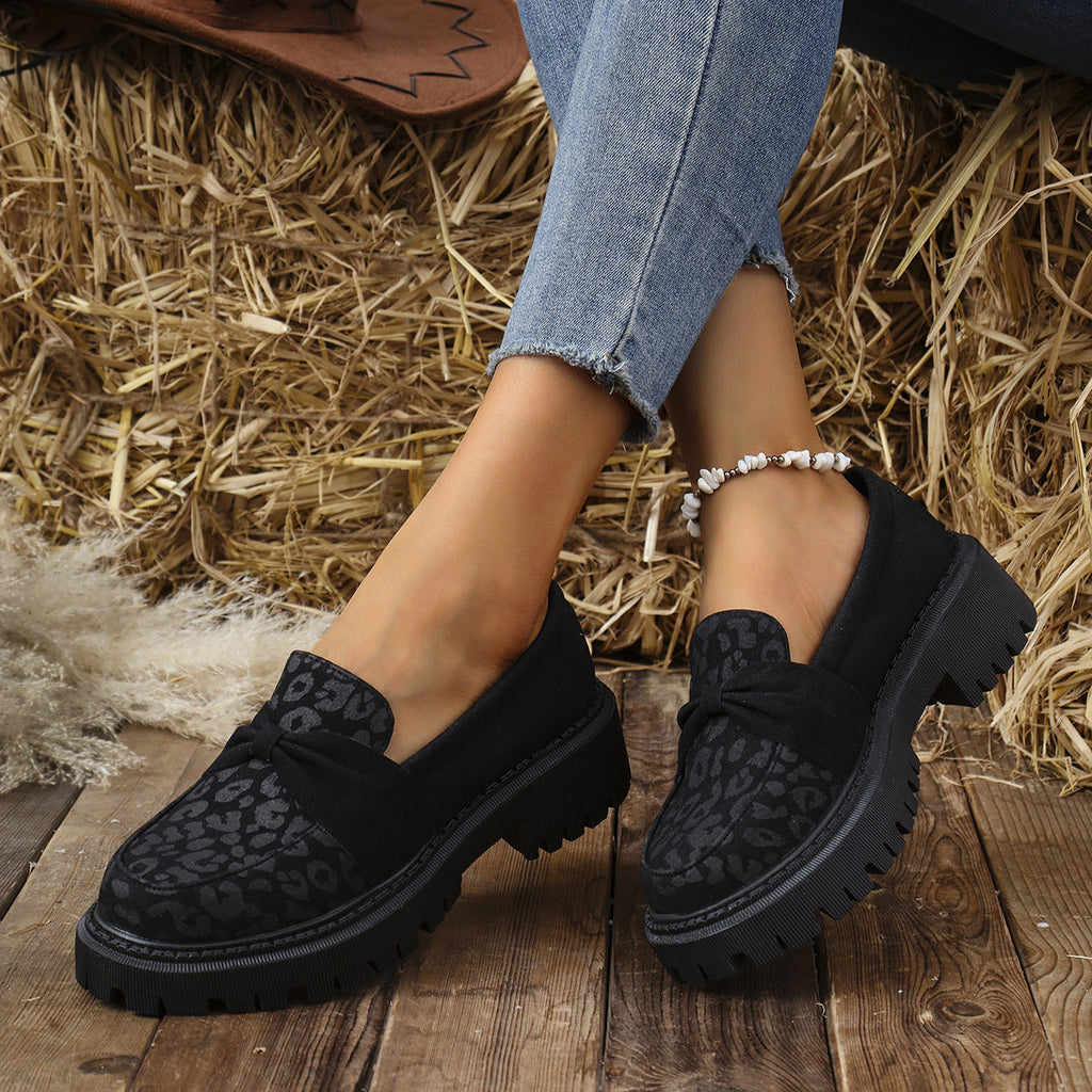 Graceful Orthopedic Shoes for Modern Look
