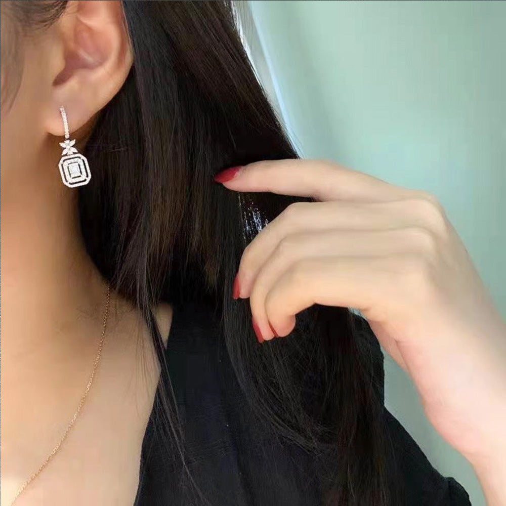 Stunning Earring for Daily Wear