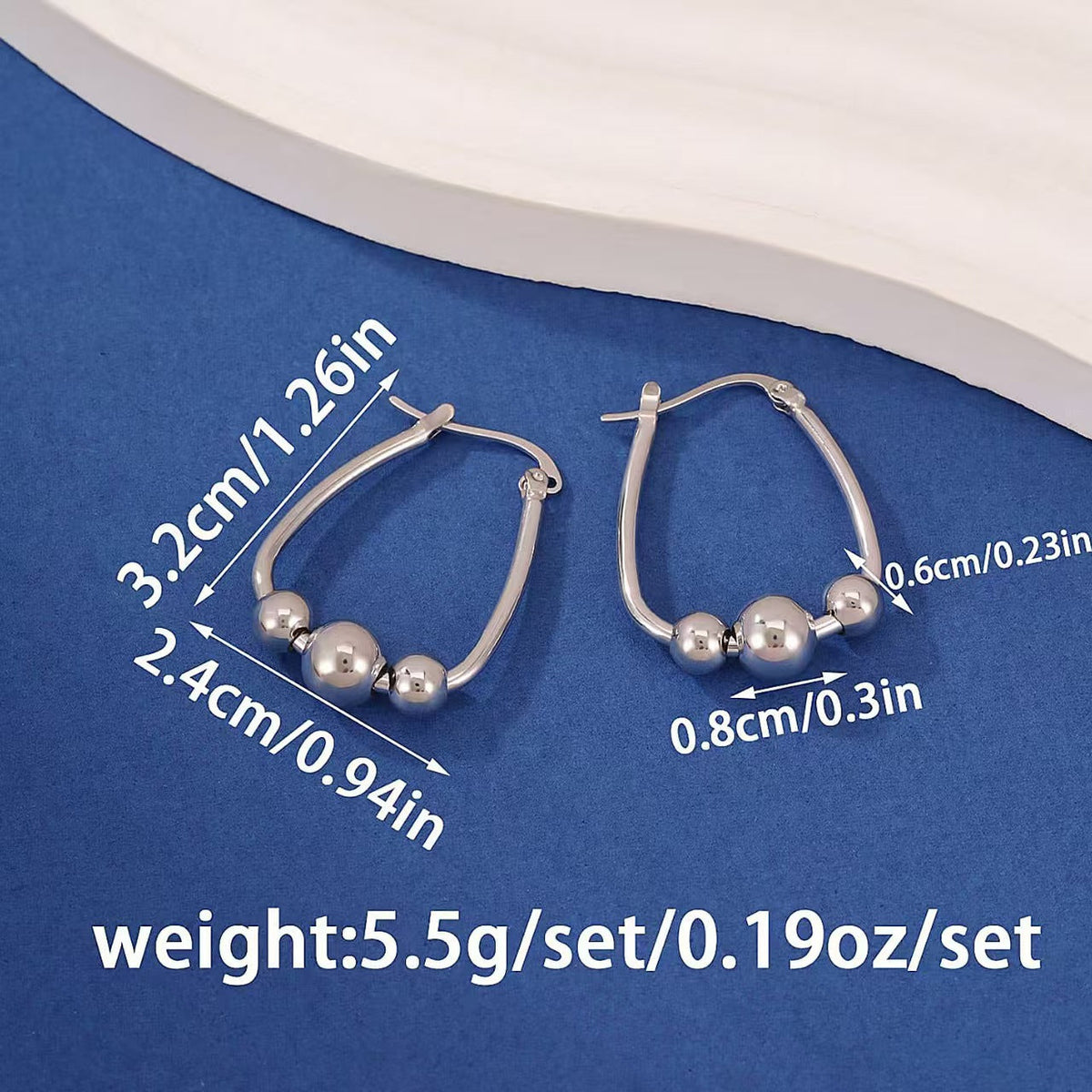 Charming Earring for Any Occasion