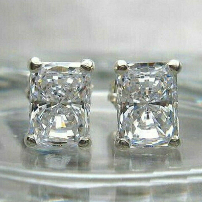 Delicate Artisan Gold Earring
