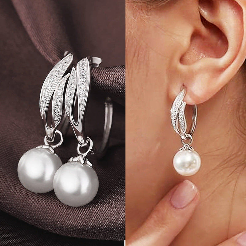 Delicate Artisan Pearl Earring