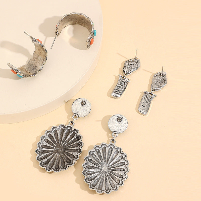 Beautiful Set with Unique Style