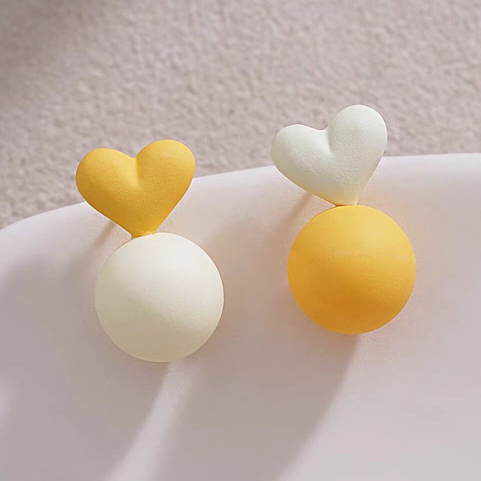 Romantic Earring for Special Moments