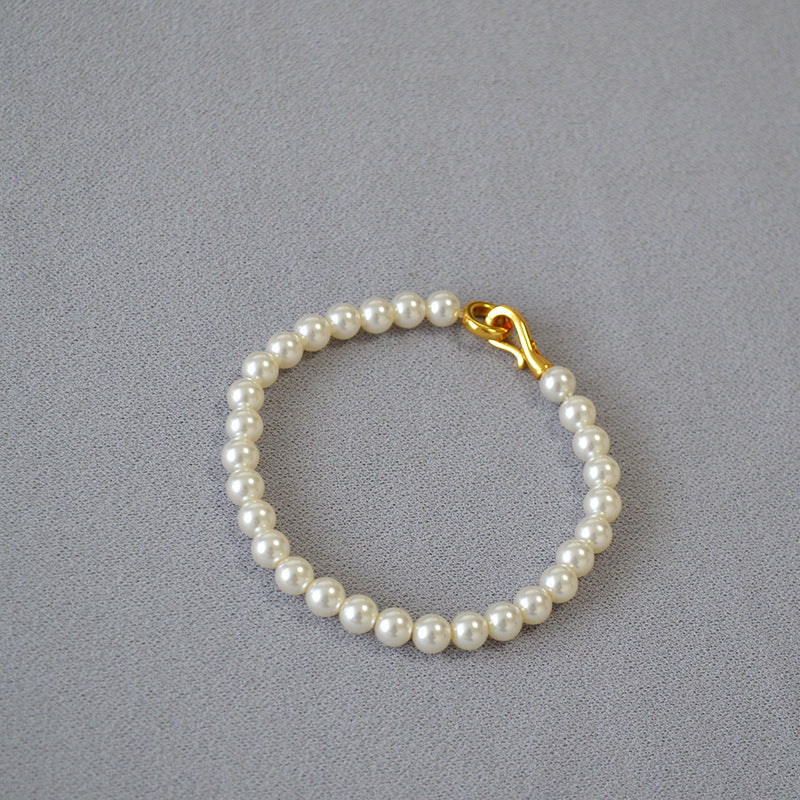 Charming Gold Bracelet for Any Occasion