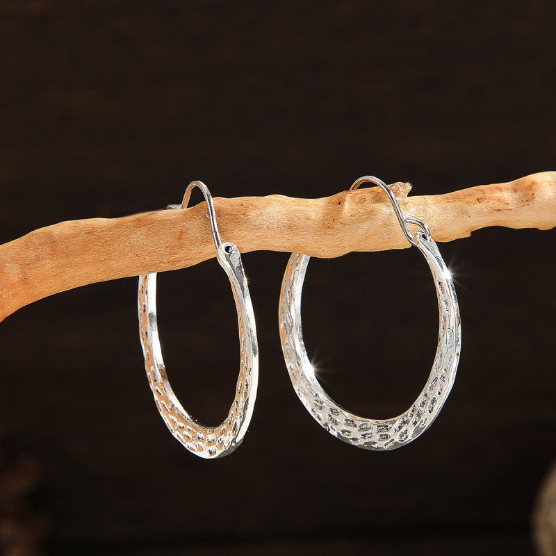 Classic Earring with Timeless Appeal