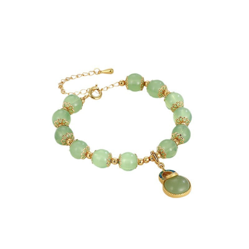 Classic Silver Bracelet with Timeless Appeal