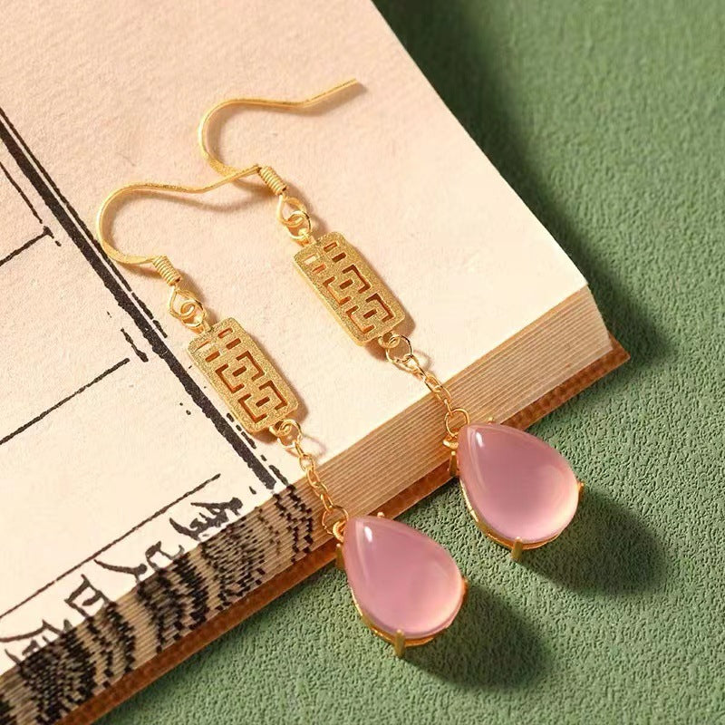 Romantic Silver Earring for Special Moments