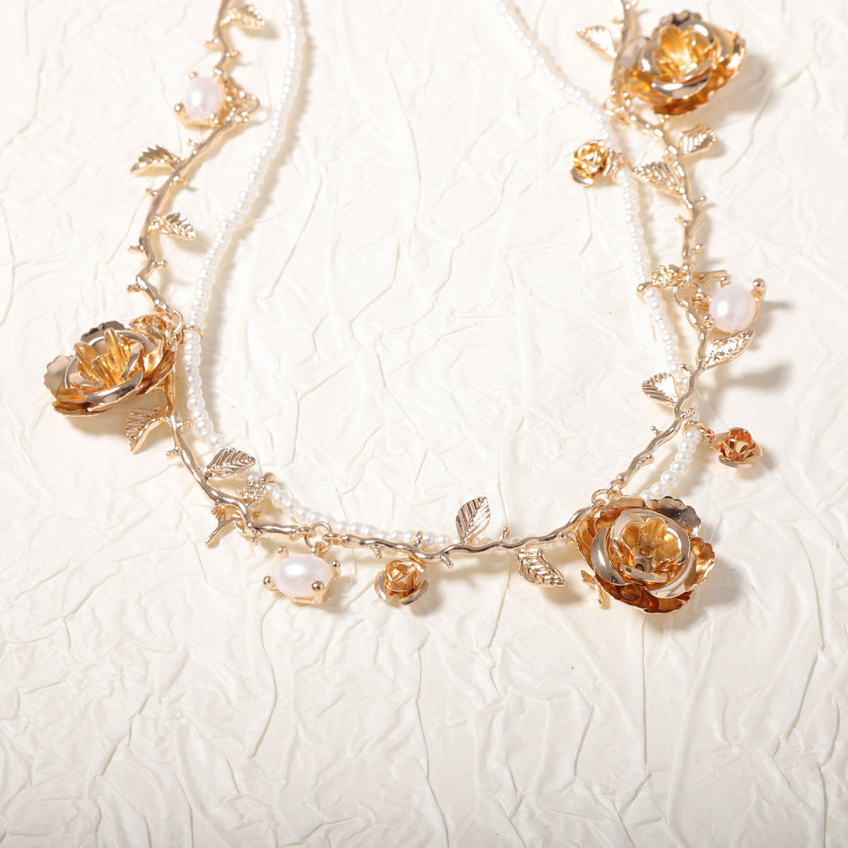 Romantic Pearl Chain for Special Moments