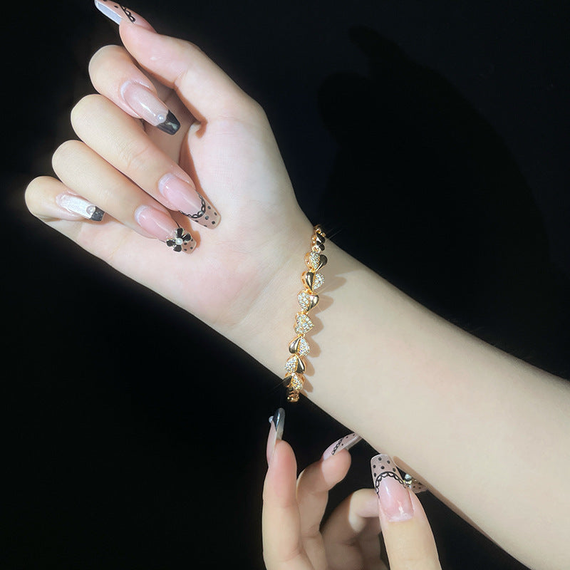 Romantic Bracelet for Special Moments