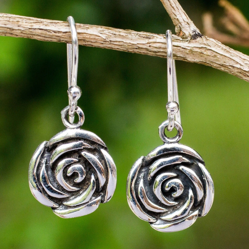 Classic Earring with Timeless Appeal