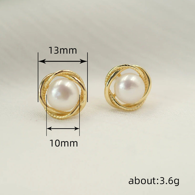 Romantic Pearl Earring for Special Moments