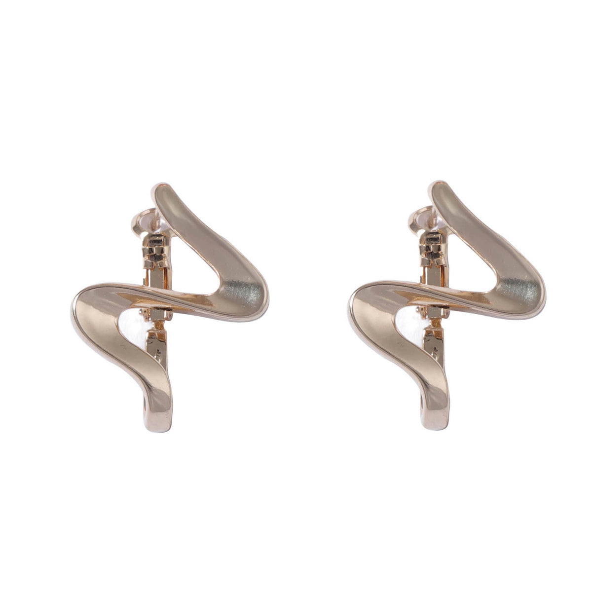 Romantic Gold Earring for Special Moments