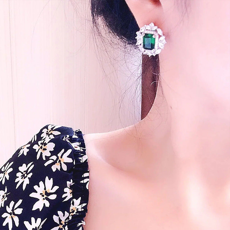Stunning Earring for Daily Wear