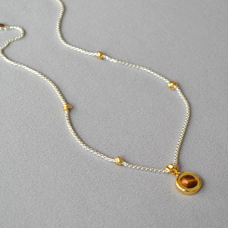Classic Silver Necklace with Timeless Appeal