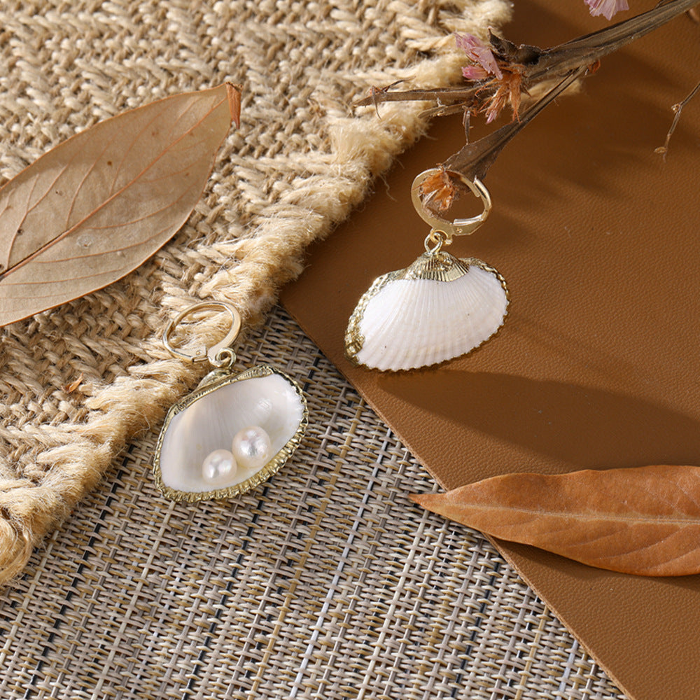 Charming Gold Piece for Any Occasion