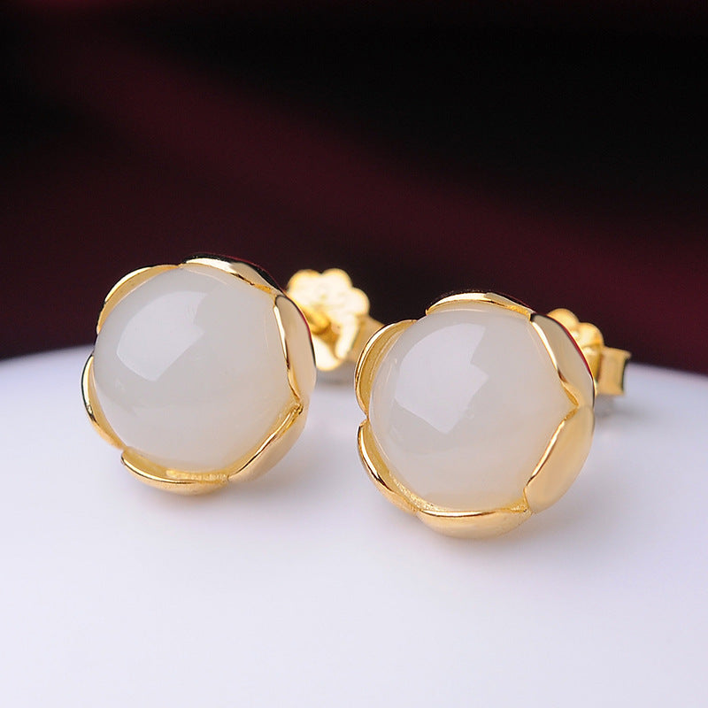 Classic Silver Earring with Timeless Appeal
