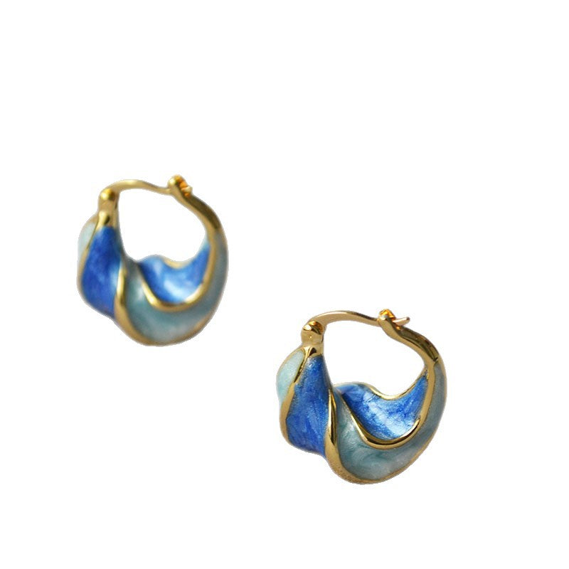 Charming Piece for Any Occasion