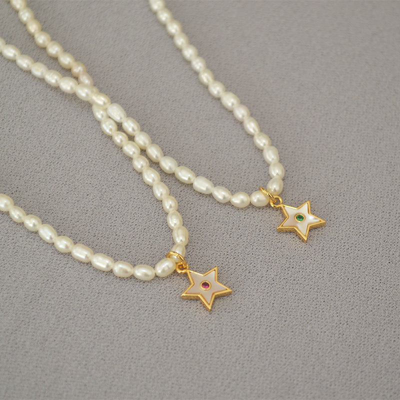 Classic Pearl Necklace with Timeless Appeal