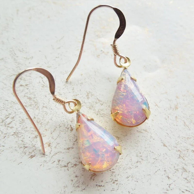 Charming Gold Earring for Any Occasion