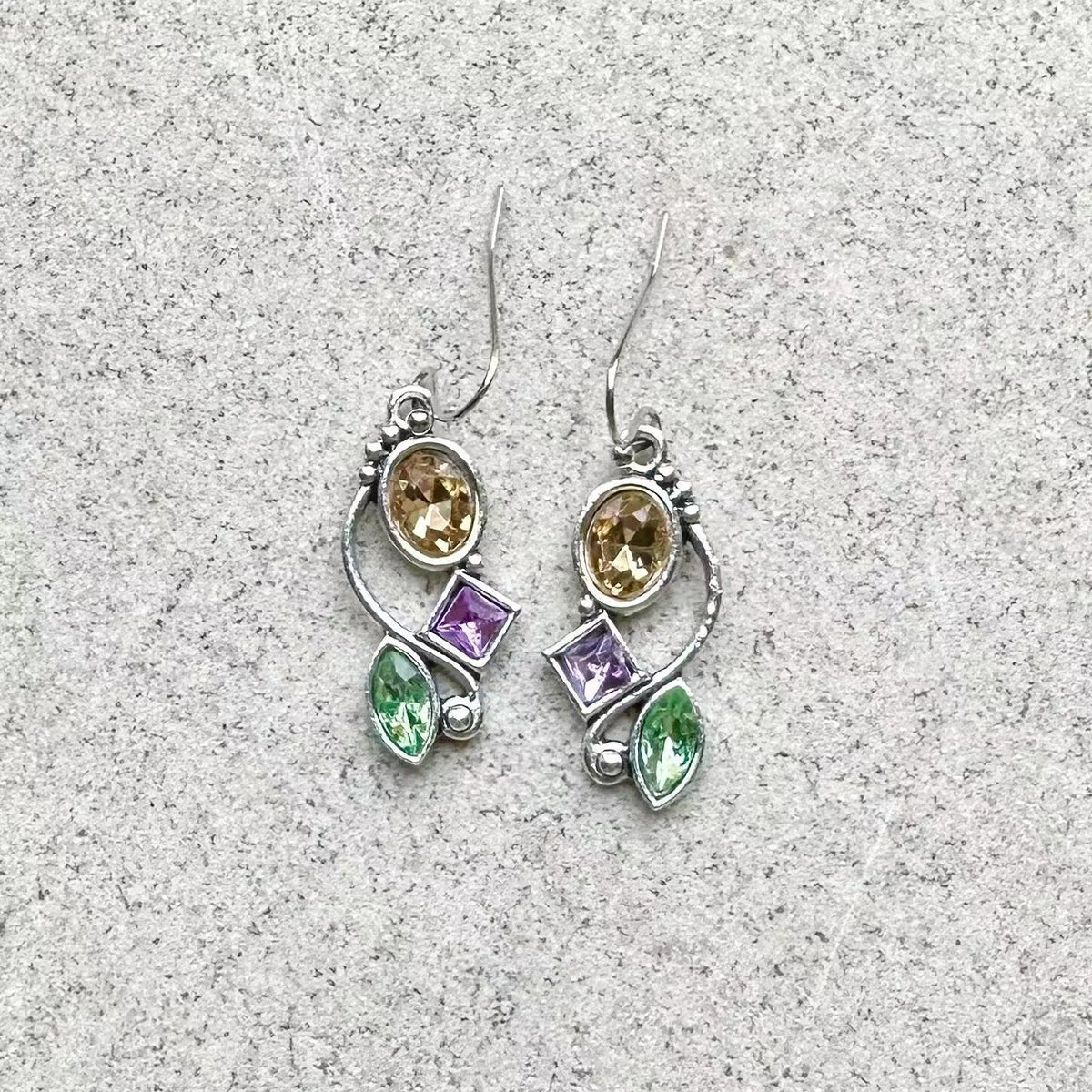 Vintage Handmade Earring