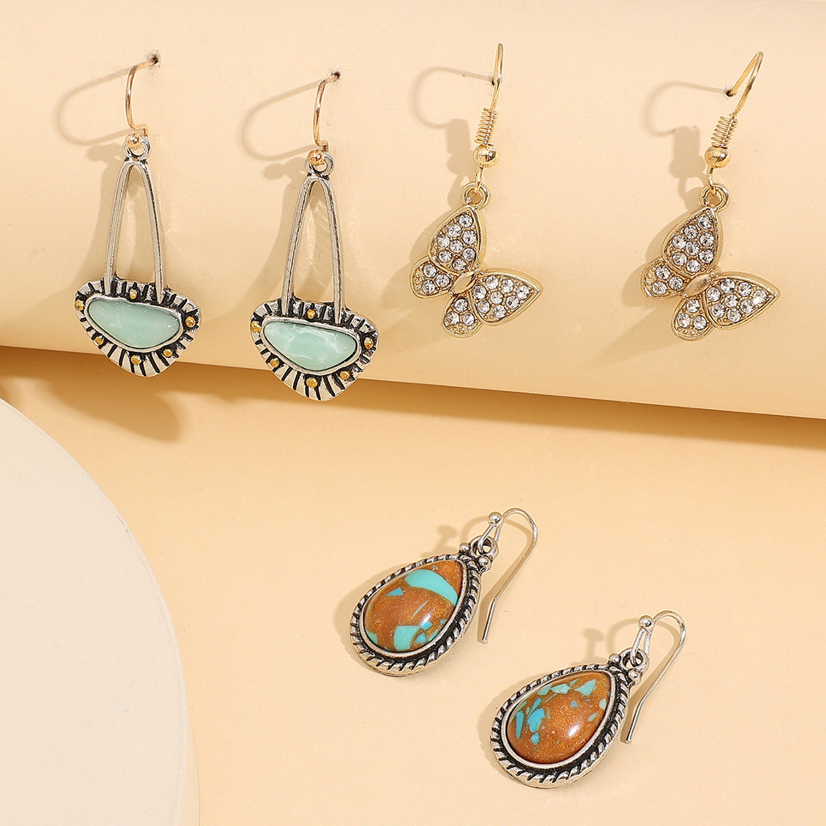 Charming Earring for Any Occasion