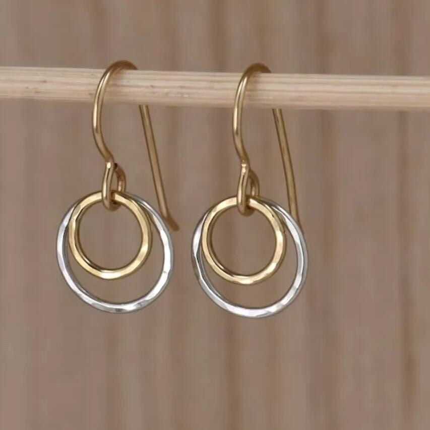 Beautiful Gold Earring with Unique Style