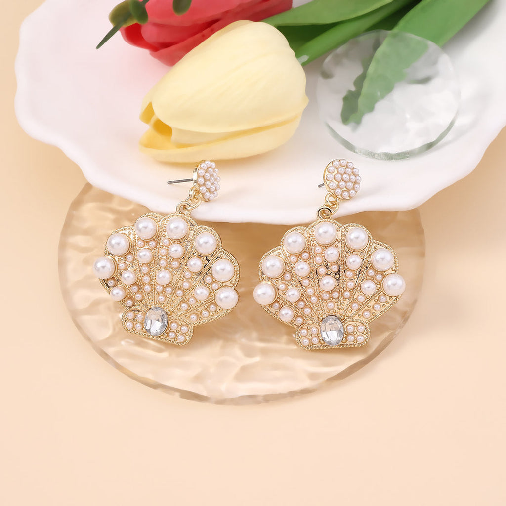 Romantic Pearl Earring for Special Moments