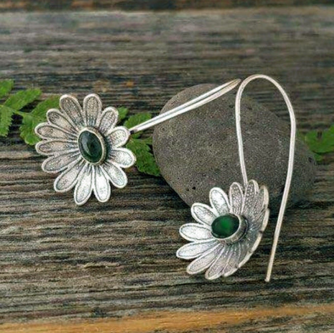 Romantic Silver Earring for Special Moments