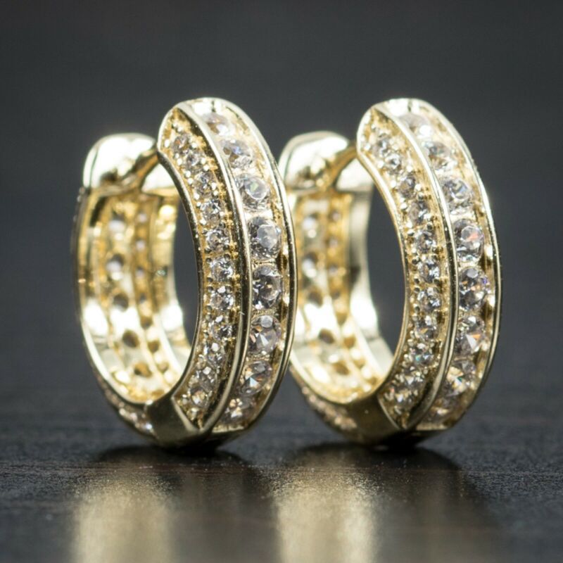 Beautiful Gold Set with Unique Style