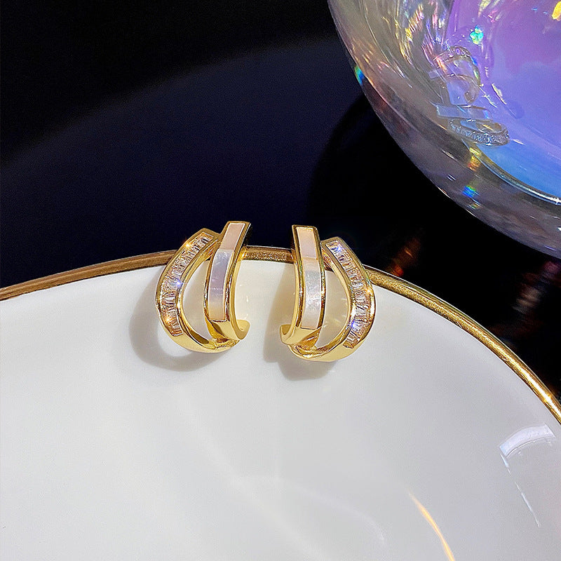 Beautiful Earring with Unique Style