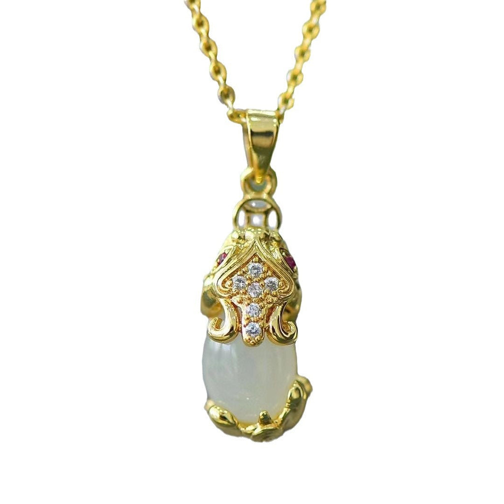 Charming Gold Necklace for Any Occasion