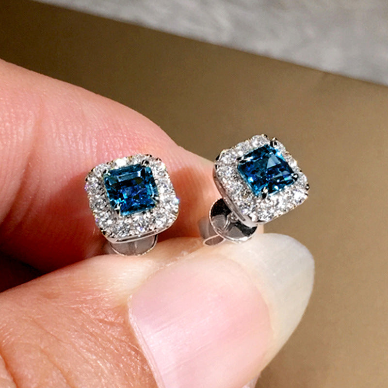 Elegant Earring for Every Occasion