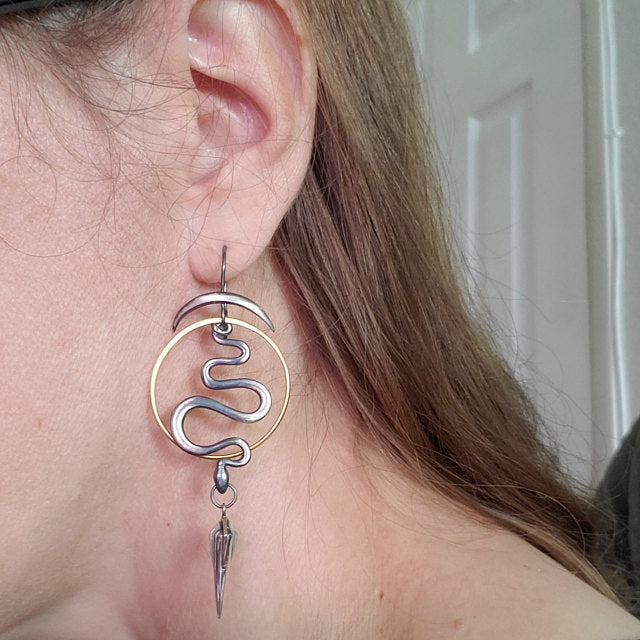 Charming Earring for Any Occasion