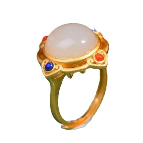 Classic Silver Ring with Timeless Appeal