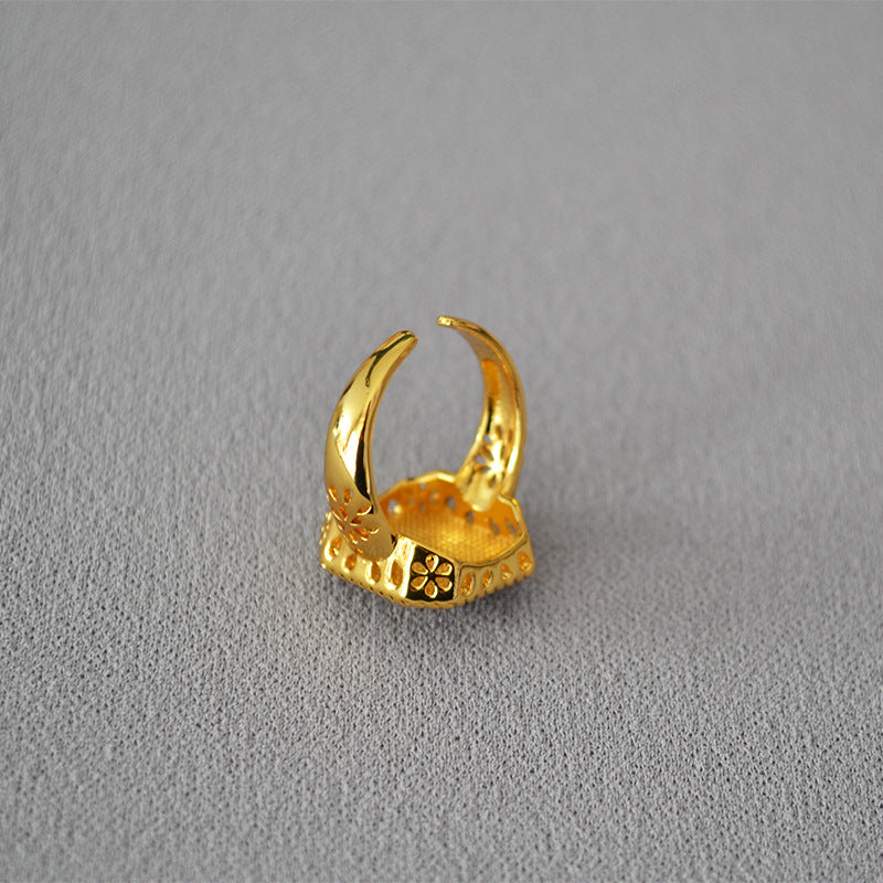 Classic Pearl Ring with Timeless Appeal