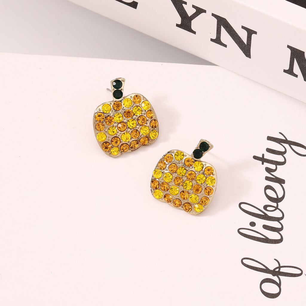 Charming Earring for Any Occasion
